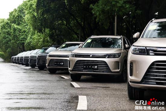 Family car new experience AITO ask the world M7 Shanghai owners officially delivered _fororder_image009